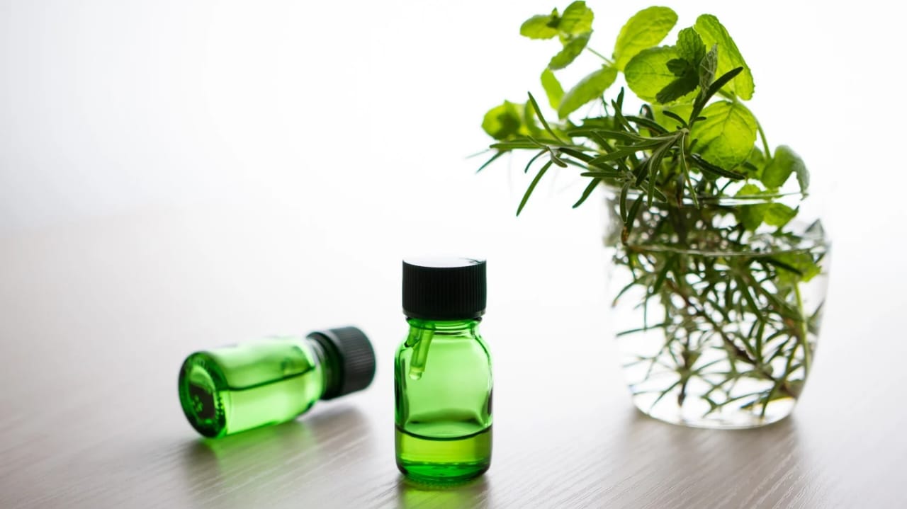 Óleos essenciais e plantas aromáticas